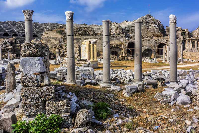 Развалины храма Апполона в Сиде