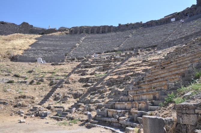 Театр Акрополь в Пергаме